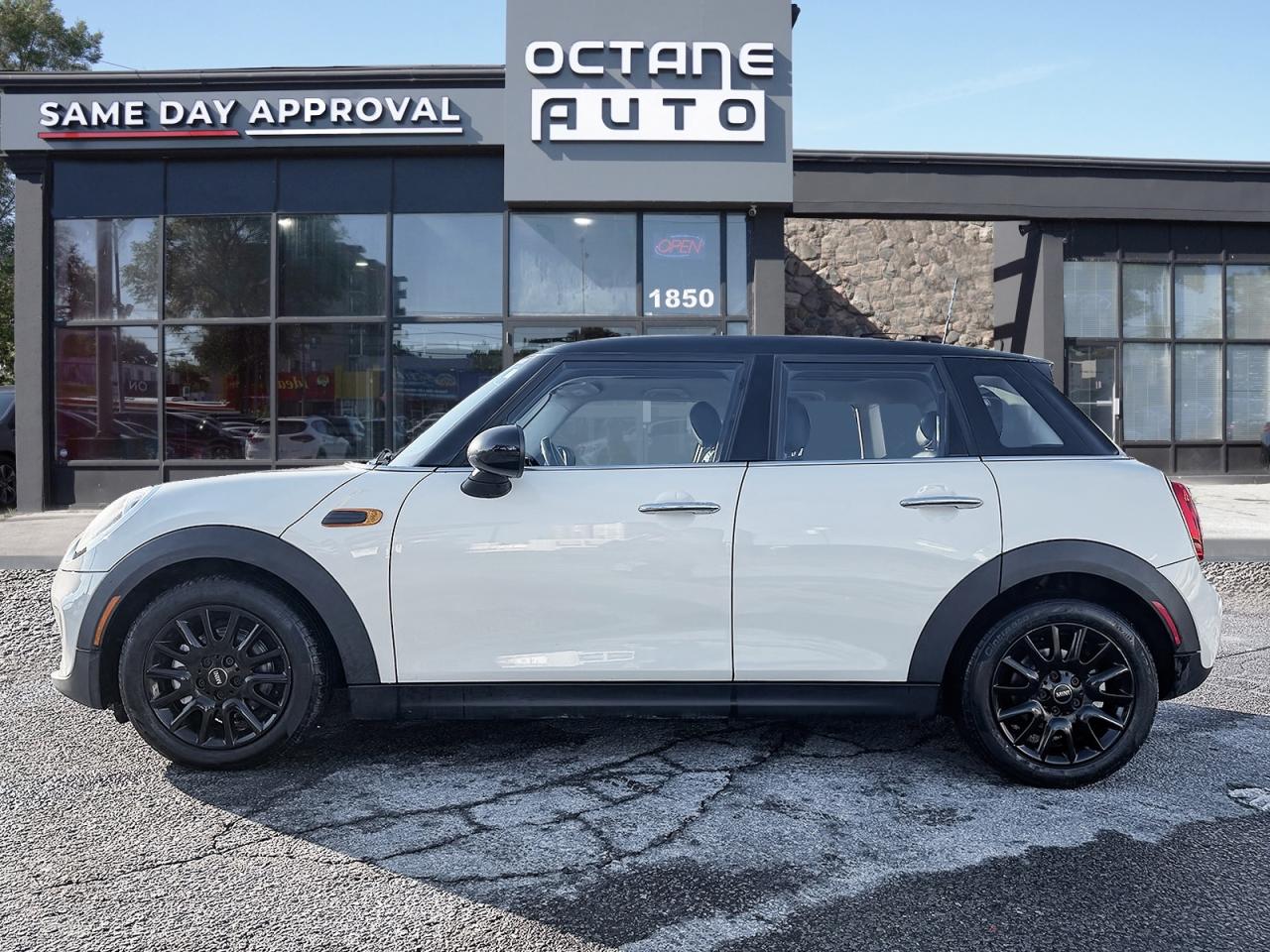 2018 MINI Cooper 5-Door Photo