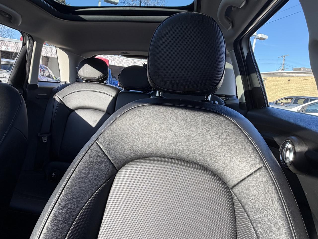 2018 MINI Cooper 5-Door Photo