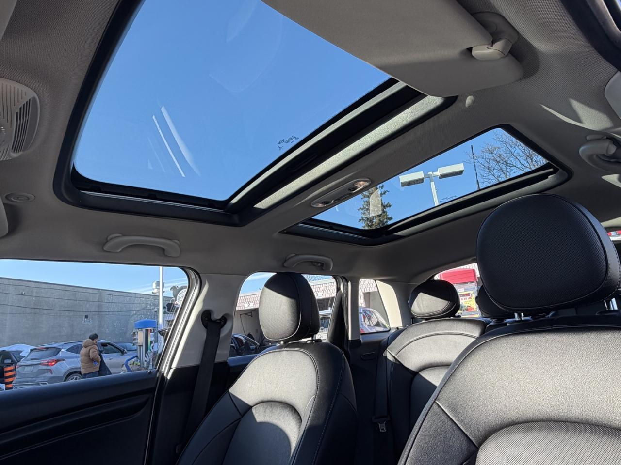 2018 MINI Cooper 5-Door Photo