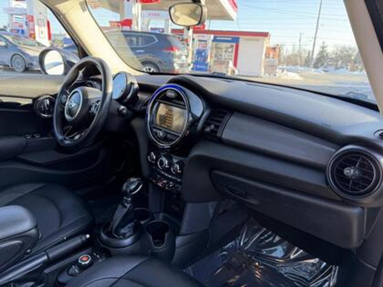 2018 MINI 5 Door Cooper FWD Photo