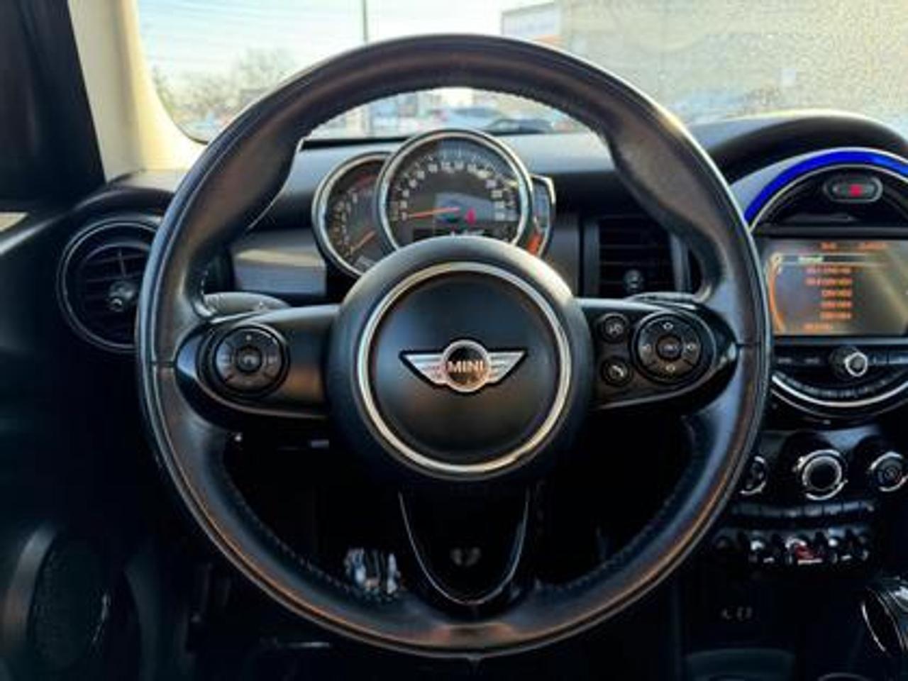 2018 MINI 5 Door Cooper FWD Photo