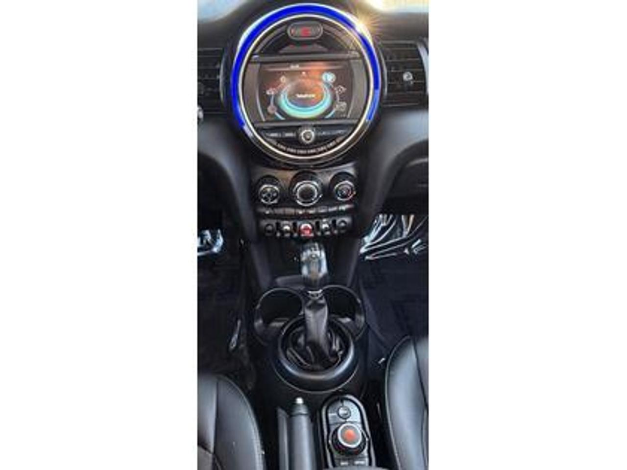 2018 MINI 5 Door Cooper FWD Photo