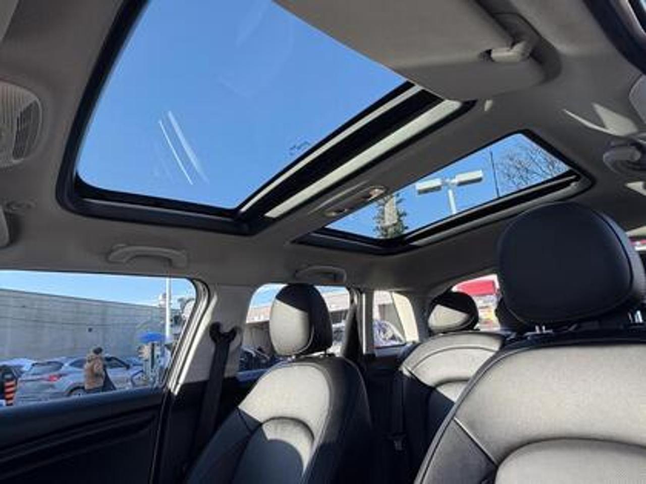 2018 MINI 5 Door Cooper FWD Photo