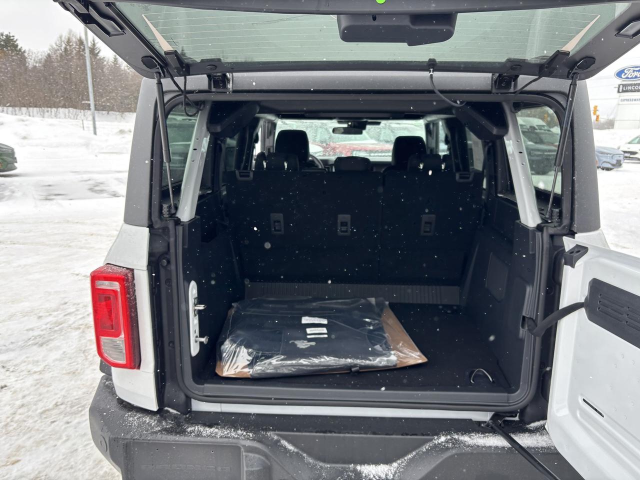 2026 Ford Bronco BIG BEND, HARDTOP, TERRAIN MGMT SYSTEM Photo