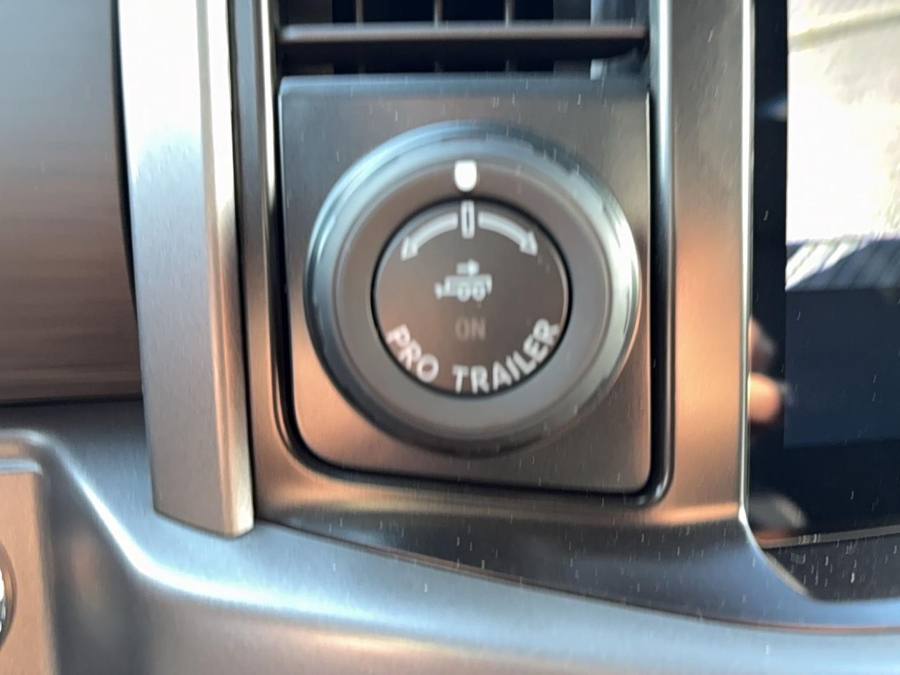 13569626.813893581
