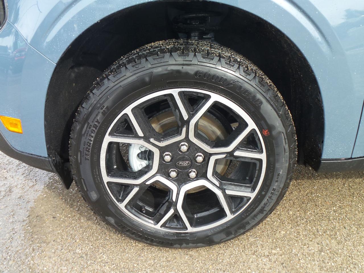 2026 Ford Maverick LARIAT, HYBRID, 360 DEGREE CAMERA, ADAPTIVE CRUISE Photo