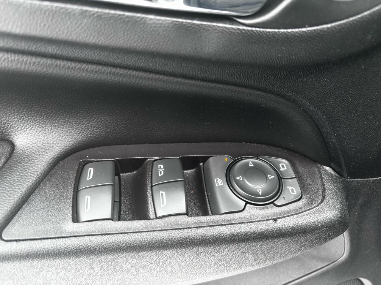 2020 Chevrolet Equinox LT, All Wheel Drive, Lane Deparure Alert, Alloys Photo