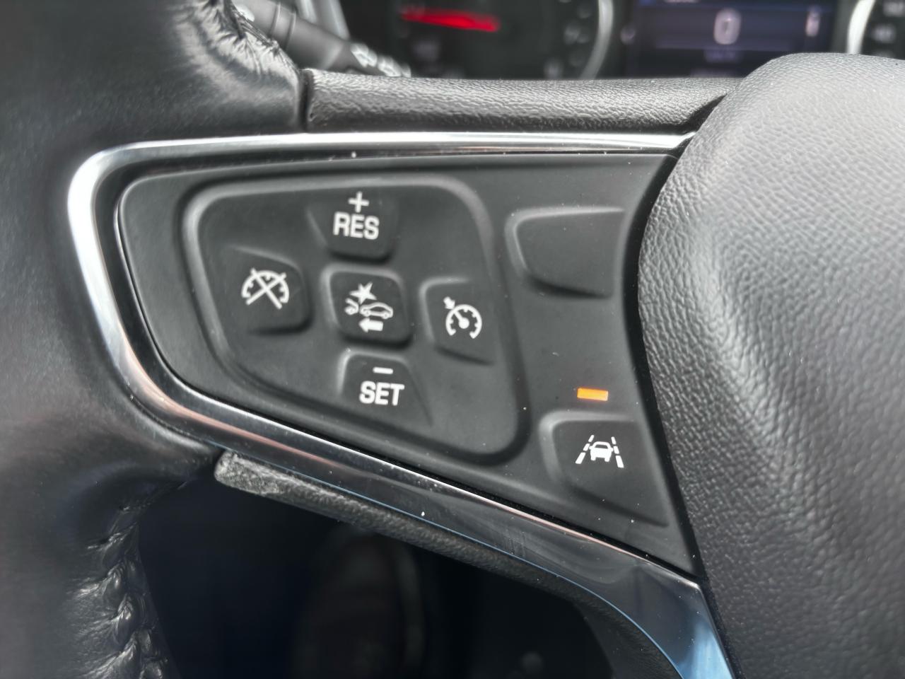 2020 Chevrolet Equinox LT, All Wheel Drive, Lane Deparure Alert, Alloys Photo