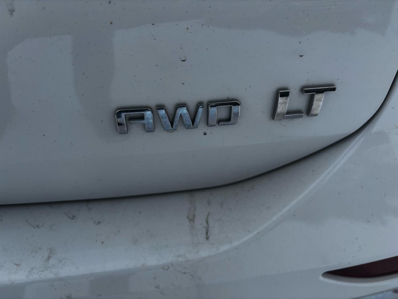 2020 Chevrolet Equinox LT, All Wheel Drive, Lane Deparure Alert, Alloys Photo