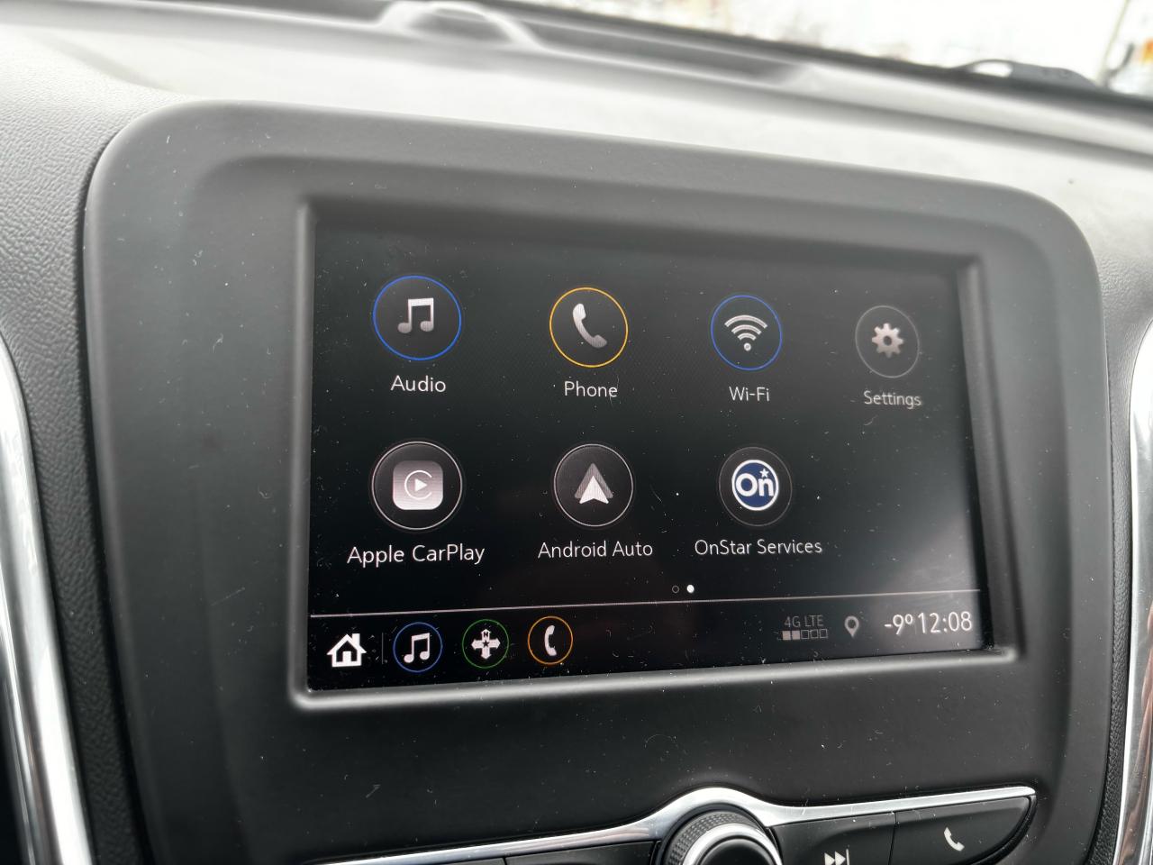 2020 Chevrolet Equinox LT, All Wheel Drive, Lane Deparure Alert, Alloys Photo