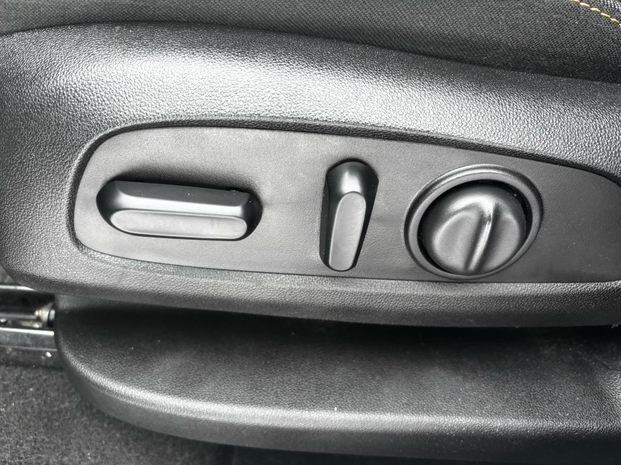 2020 Chevrolet Equinox LT, All Wheel Drive, Lane Deparure Alert, Alloys Photo