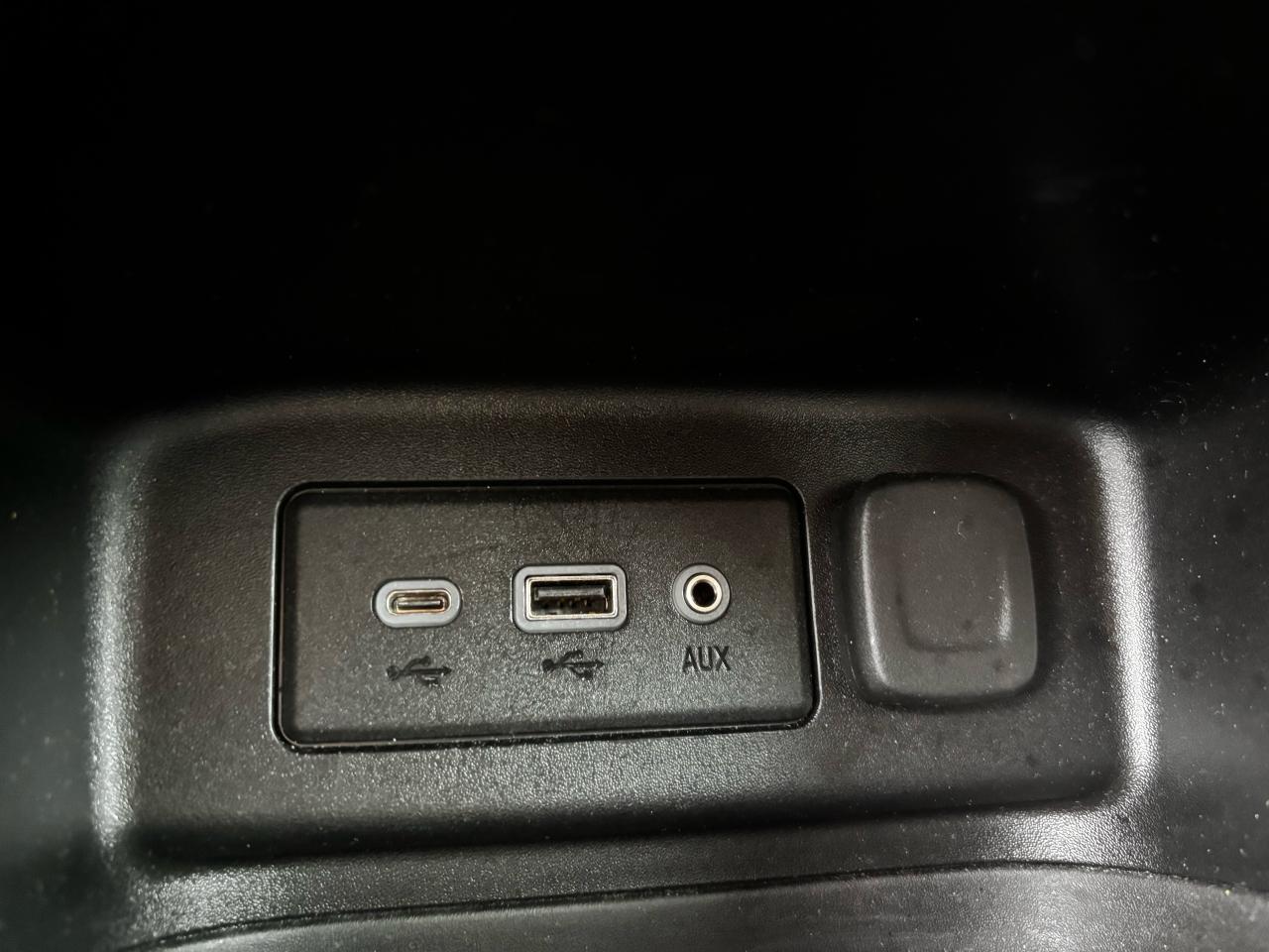 2020 Chevrolet Equinox LT, All Wheel Drive, Lane Deparure Alert, Alloys Photo