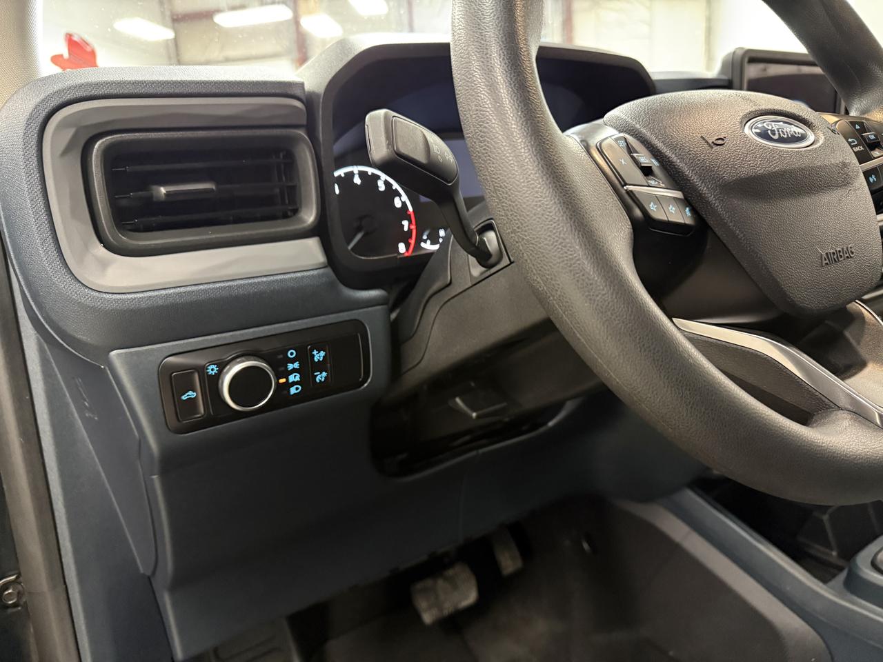 2023 Ford Maverick XL Photo