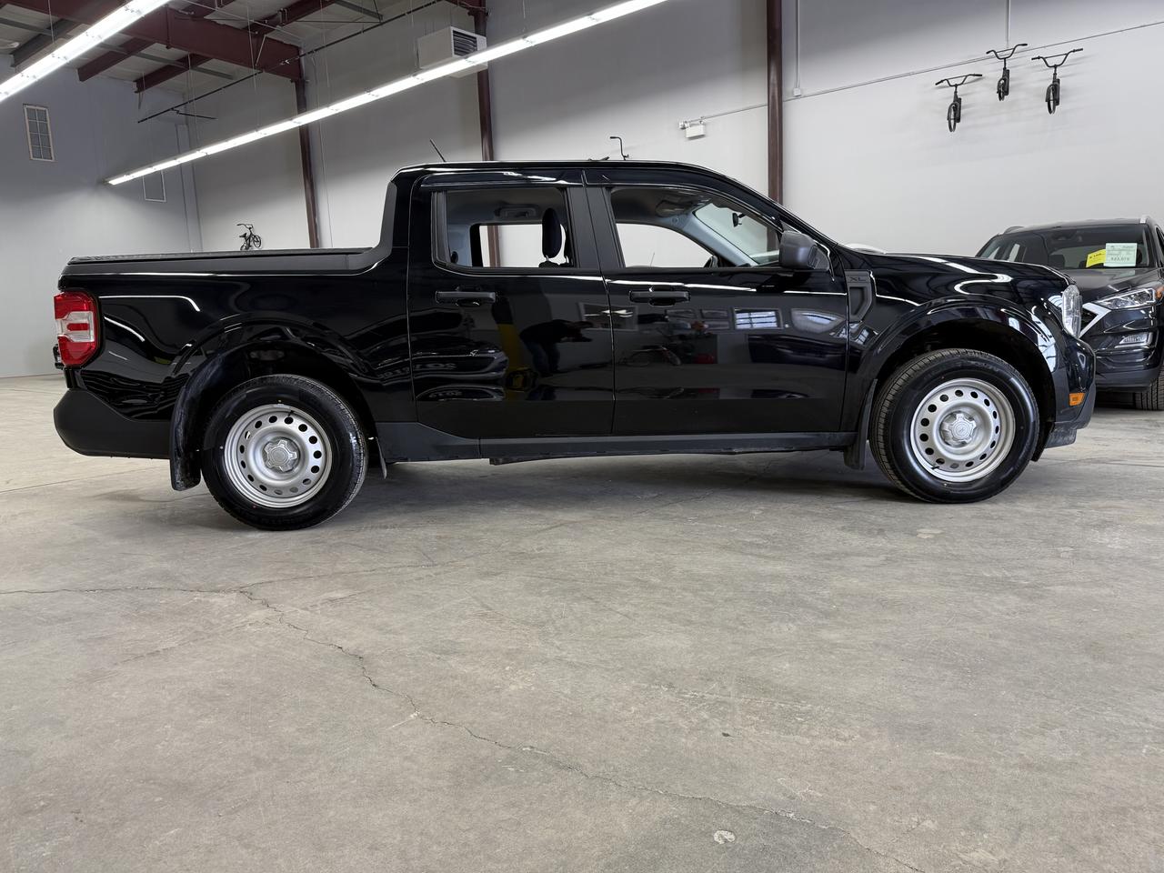 2023 Ford Maverick XL Photo