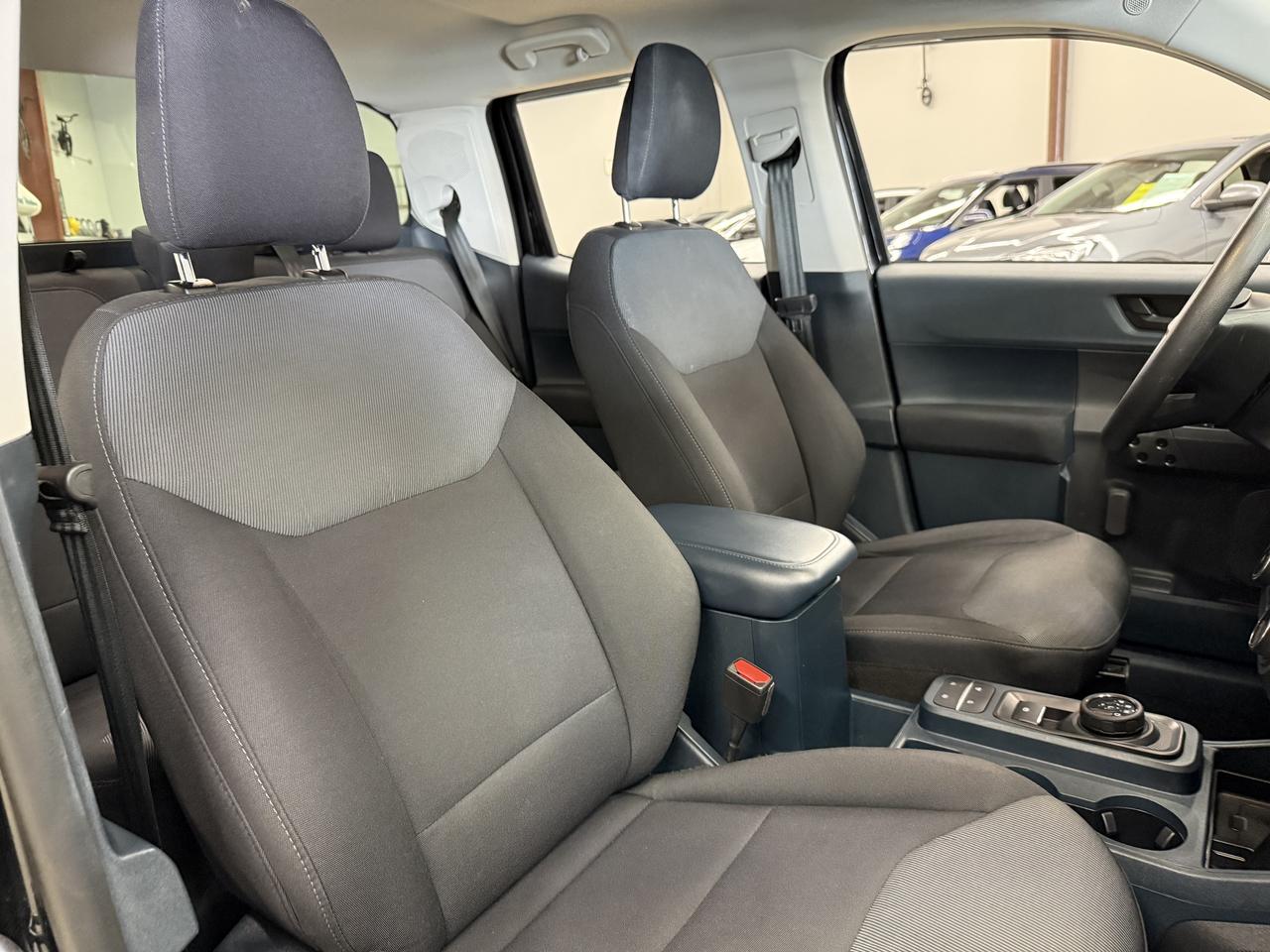 2023 Ford Maverick XL Photo