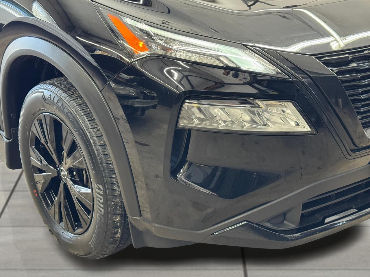 2023 Nissan Rogue SV Premium AWD Midnight Edition+CLEAN CARFAX Photo