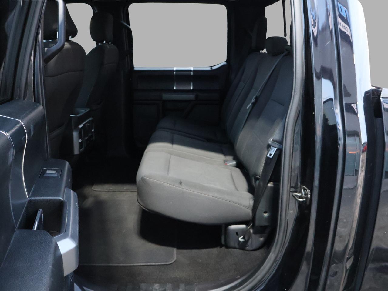 2018 Ford F-150 V8 SPORT 4WD CERTIFIED *ACCIDENT FREE*FORD MAINTAIN* CAMERA NAV BLUETOOTH HEATED SEATS CRUISE ALLOYS Photo