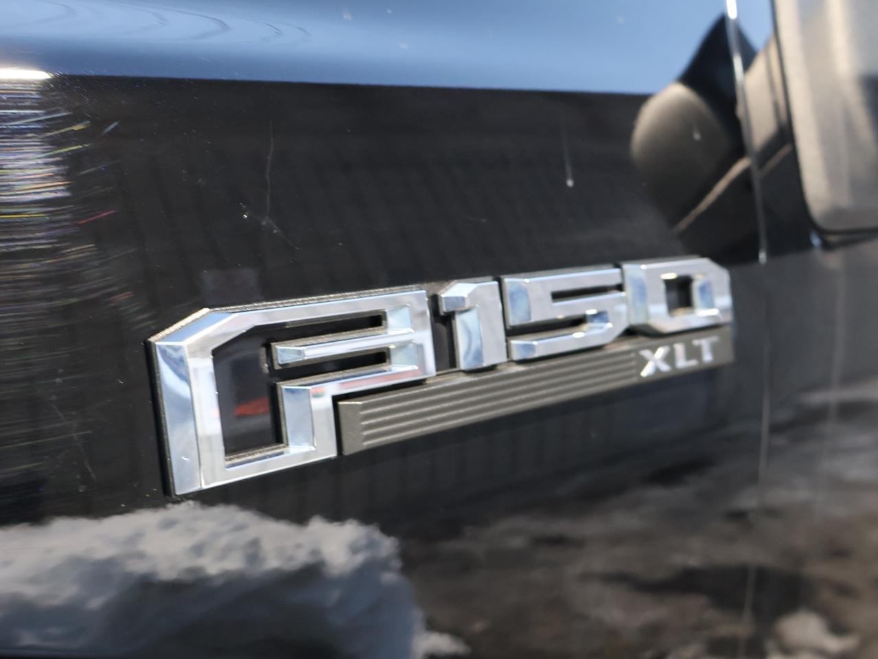 2018 Ford F-150 V8 SPORT 4WD CERTIFIED *ACCIDENT FREE*FORD MAINTAIN* CAMERA NAV BLUETOOTH HEATED SEATS CRUISE ALLOYS Photo