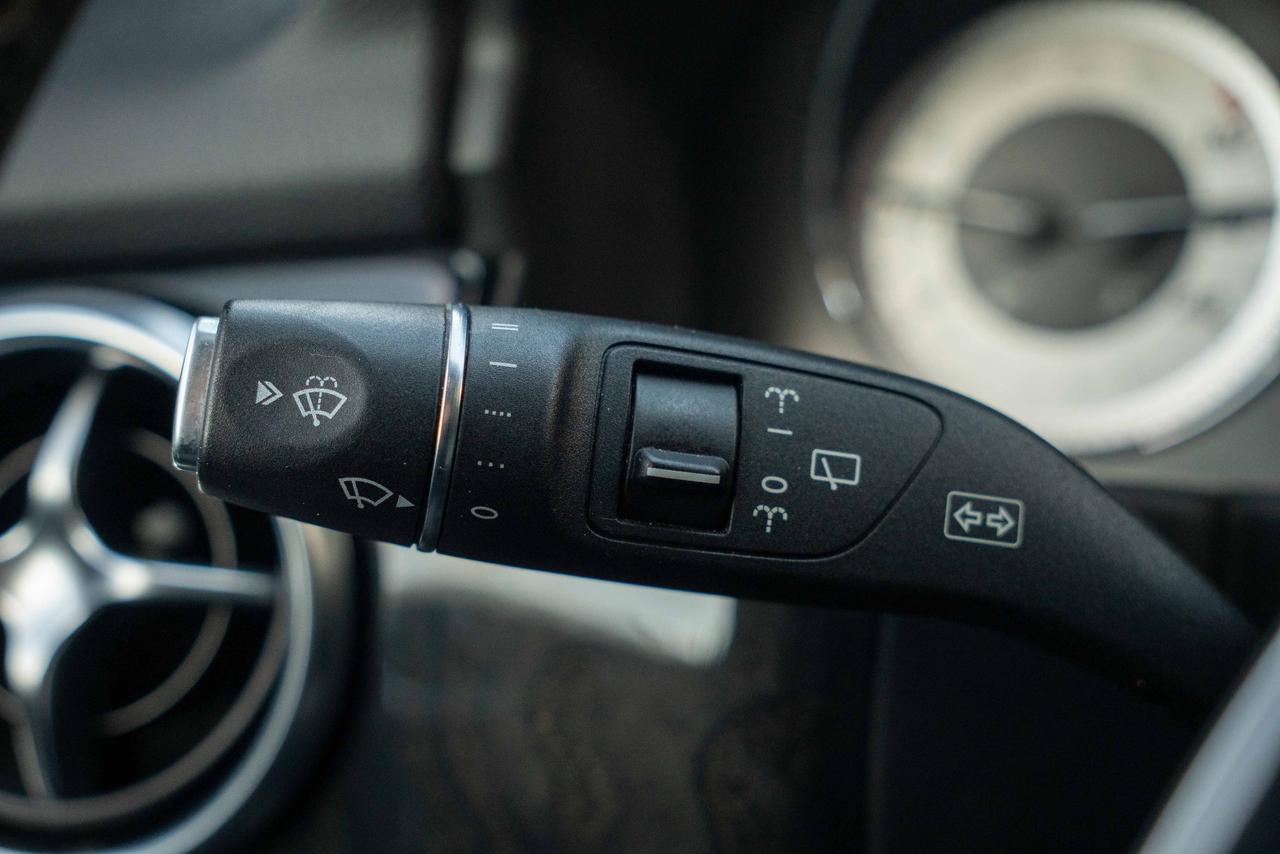 2015 Mercedes-Benz GLK-Class 250 BlueTec Photo