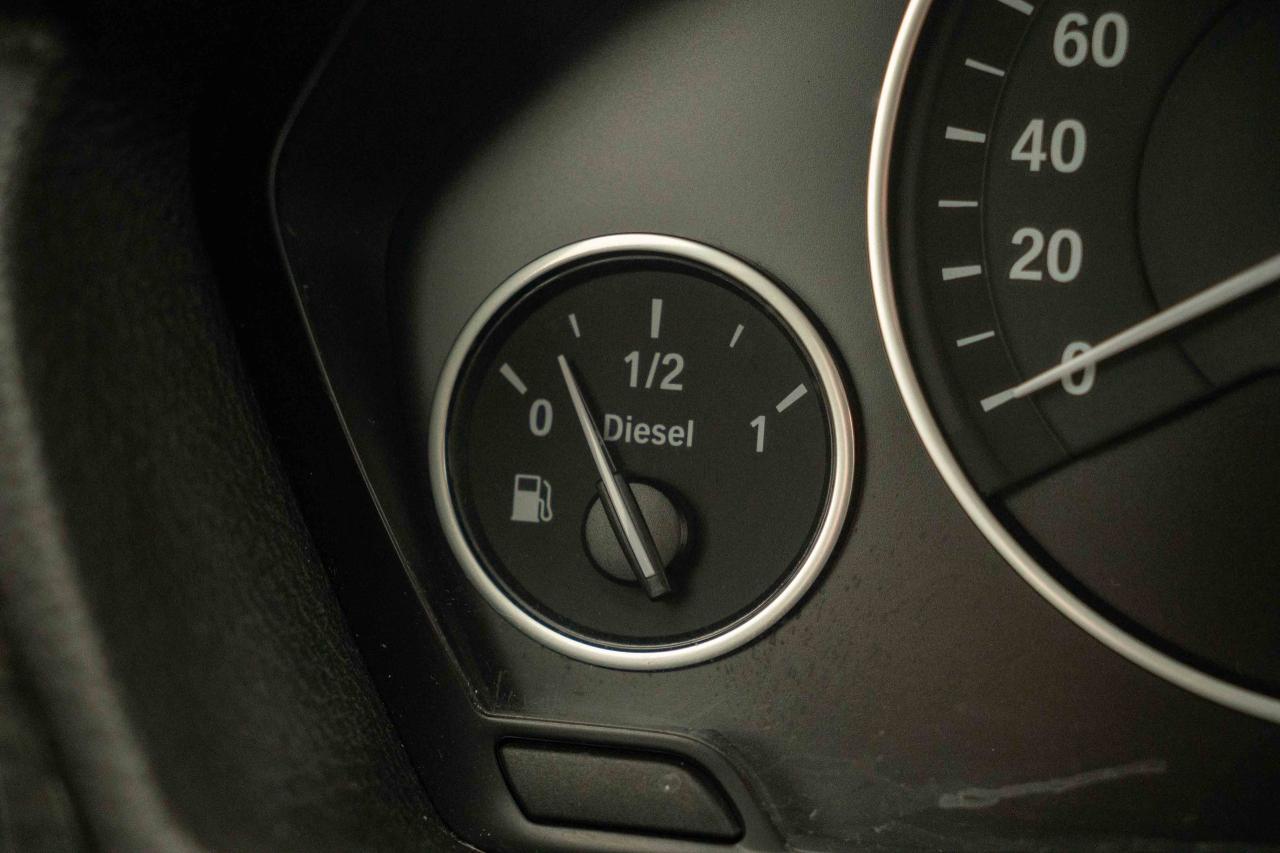 2015 BMW 3 Series 328d xDrive Photo