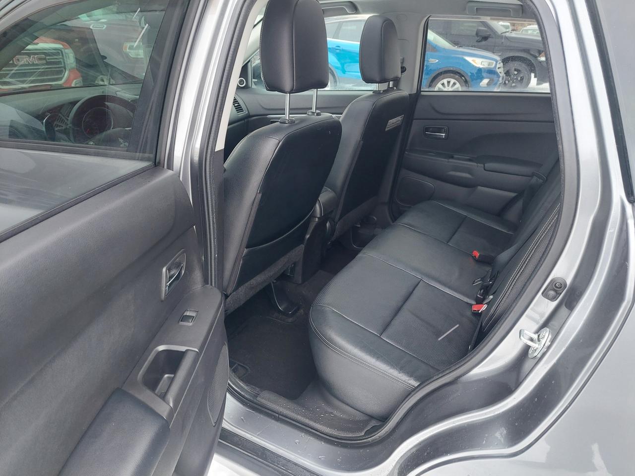 2015 Mitsubishi RVR GT Photo