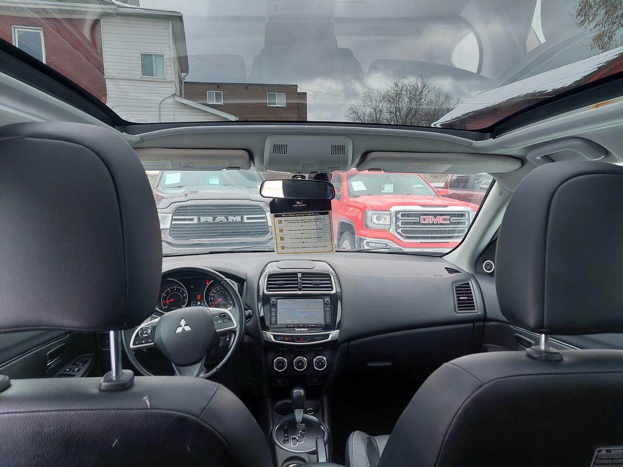 2015 Mitsubishi RVR GT Photo