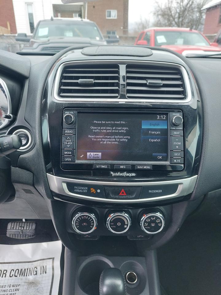 2015 Mitsubishi RVR GT Photo