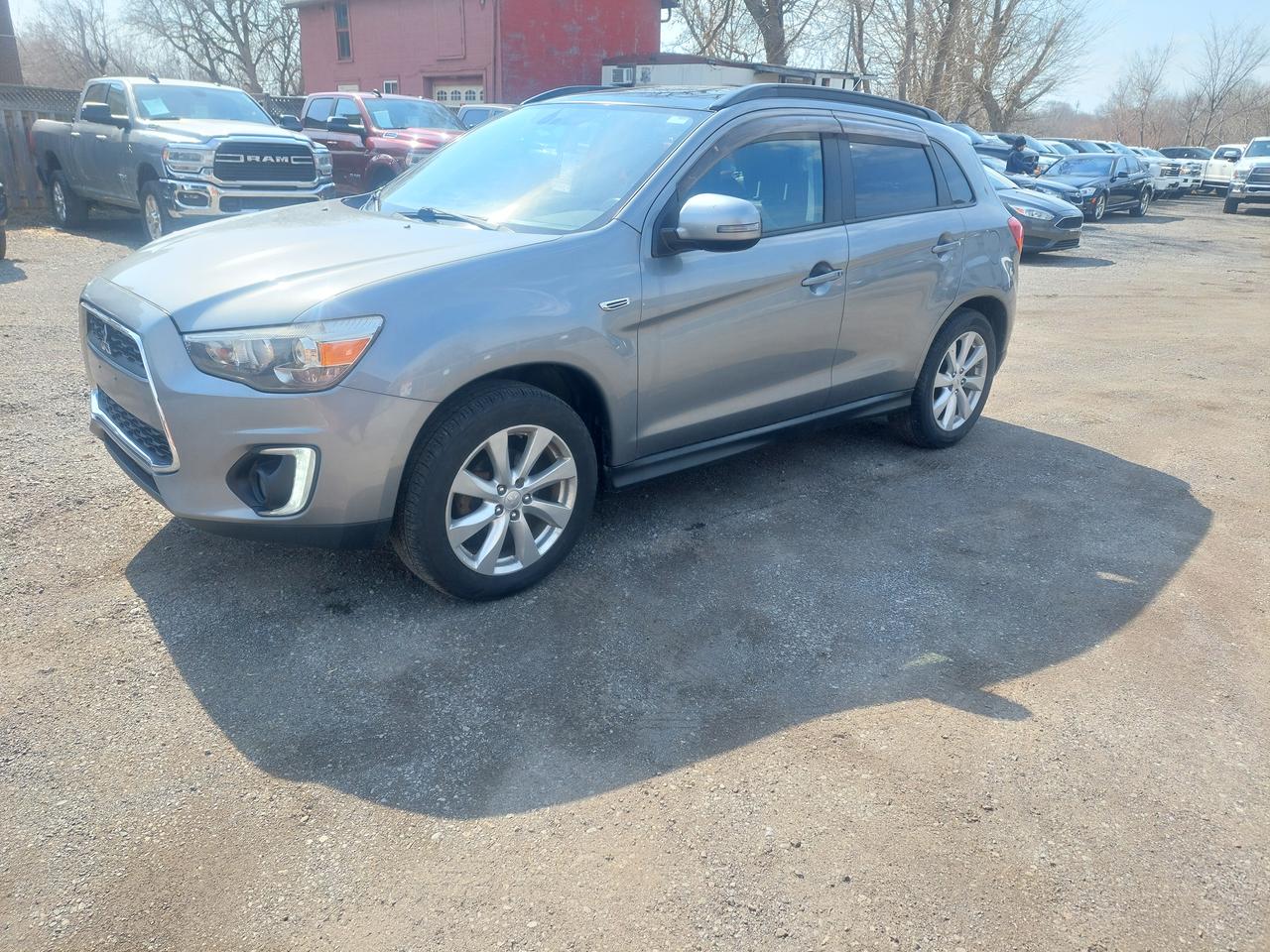 2015 Mitsubishi RVR GT Photo2