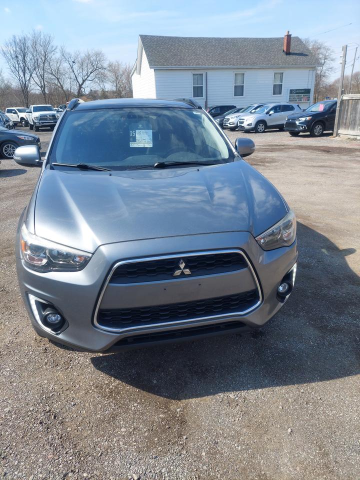 2015 Mitsubishi RVR GT Photo