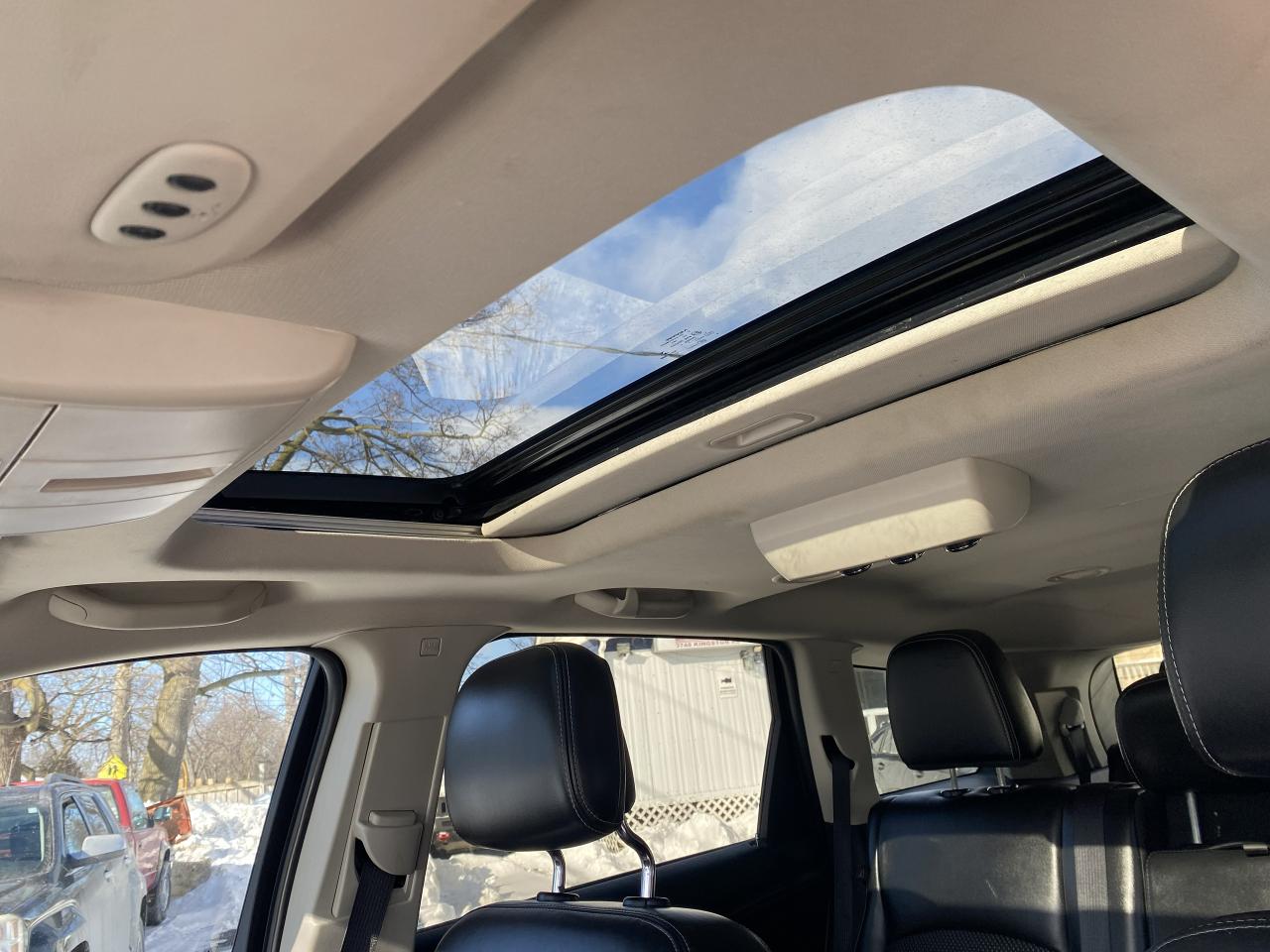 2015 Dodge Journey Crossroad/7 Passenger/Leather/Sunroof/Bckup Camera Photo