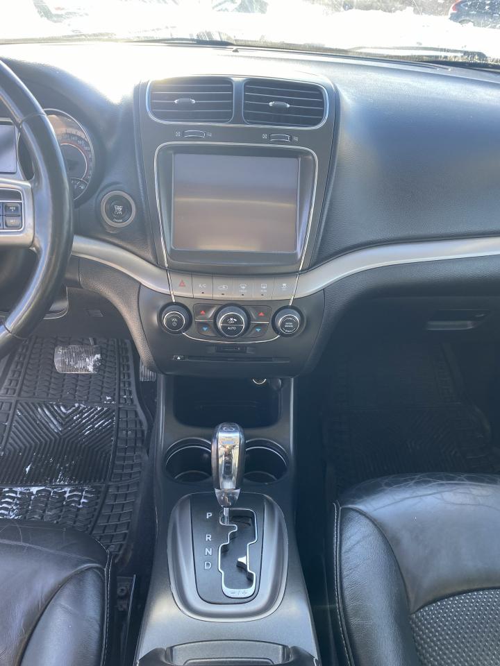 2015 Dodge Journey Crossroad/7 Passenger/Leather/Sunroof/Bckup Camera Photo