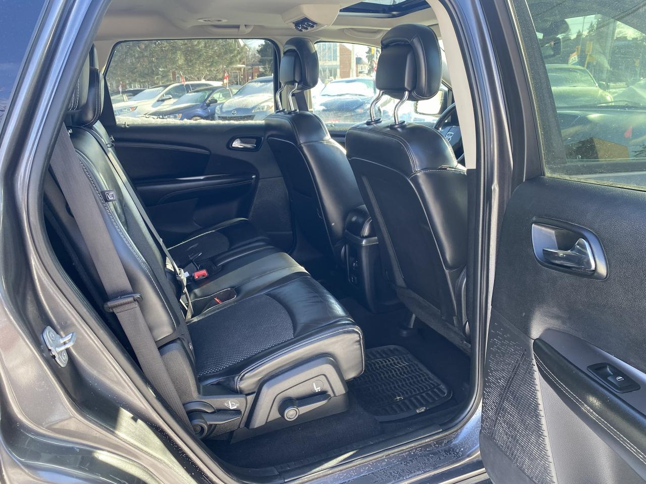 2015 Dodge Journey Crossroad/7 Passenger/Leather/Sunroof/Bckup Camera Photo