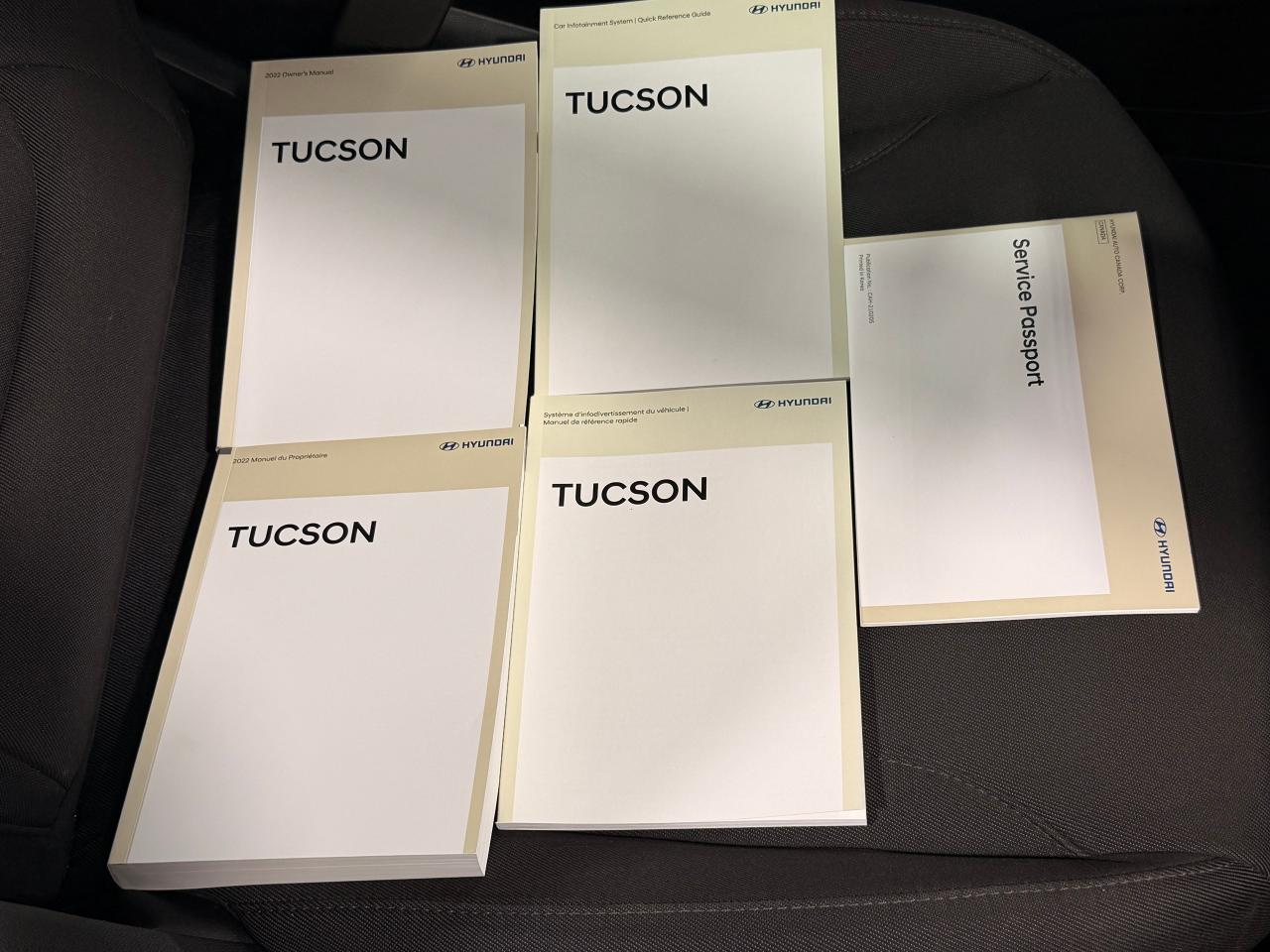 2022 Hyundai Tucson Essential AWD+ApplePlay+ONE OWNER+CLEAN CARFAX Photo