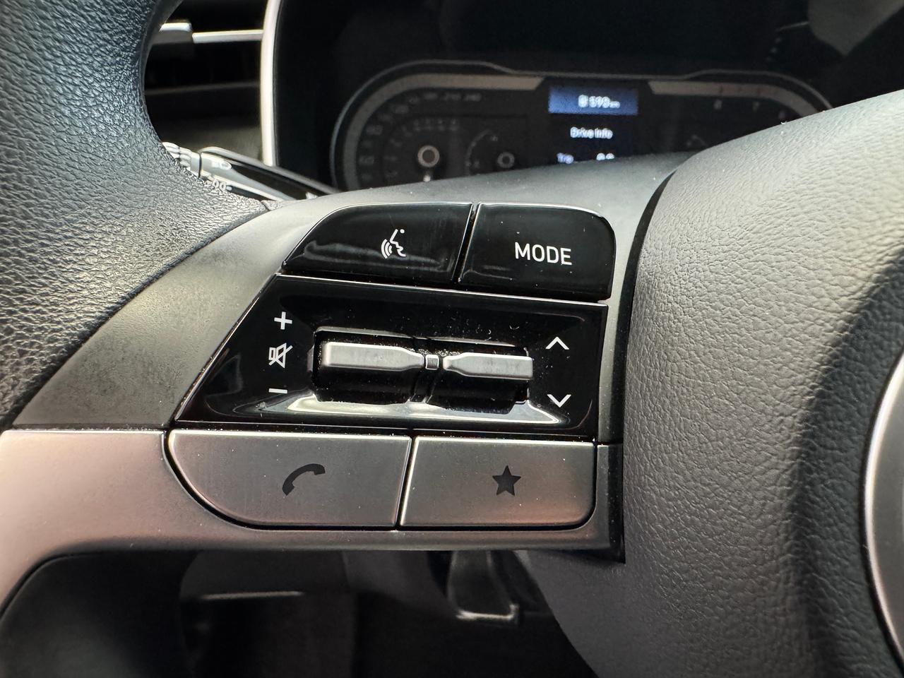 2022 Hyundai Tucson Essential AWD+ApplePlay+ONE OWNER+CLEAN CARFAX Photo