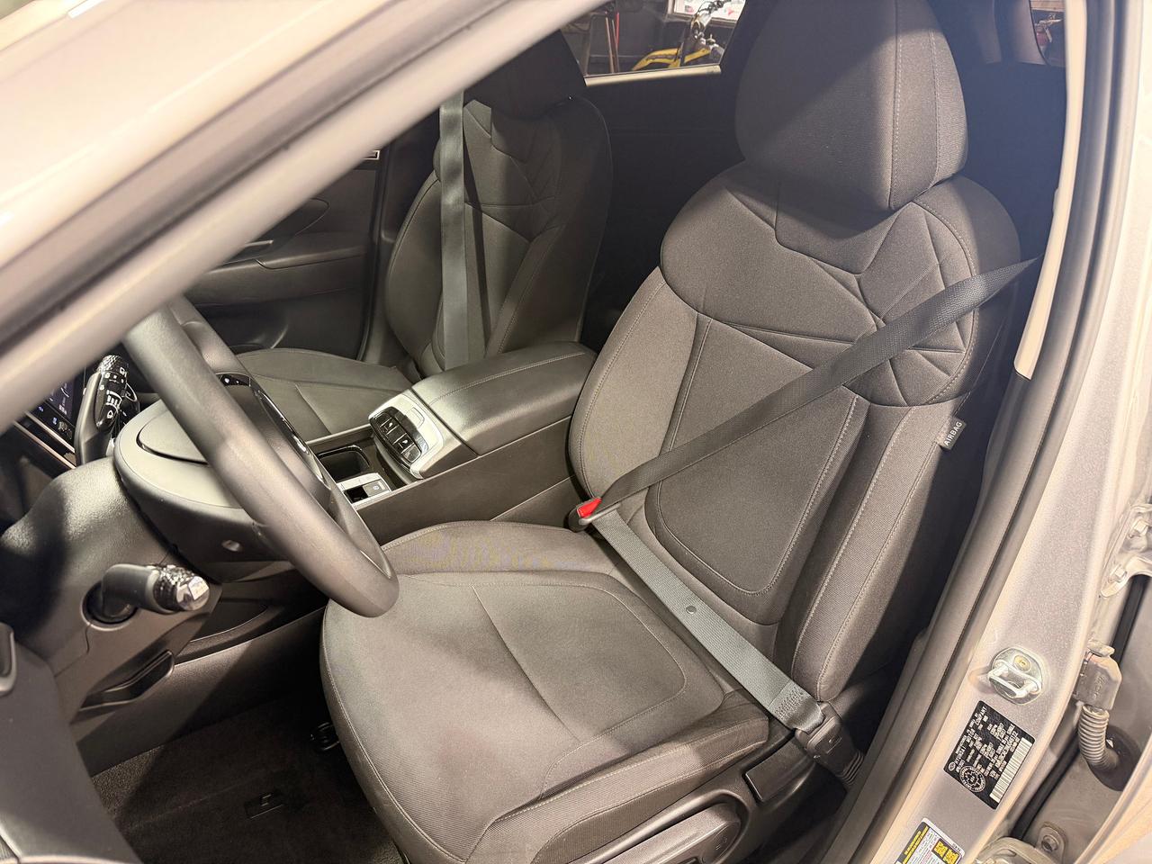 2022 Hyundai Tucson Essential AWD+ApplePlay+ONE OWNER+CLEAN CARFAX Photo