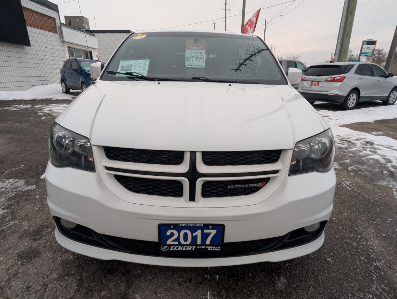 2017 Dodge Grand Caravan GT WITH POWER SLIDING DOORS & LIFTGATE!! Photo2