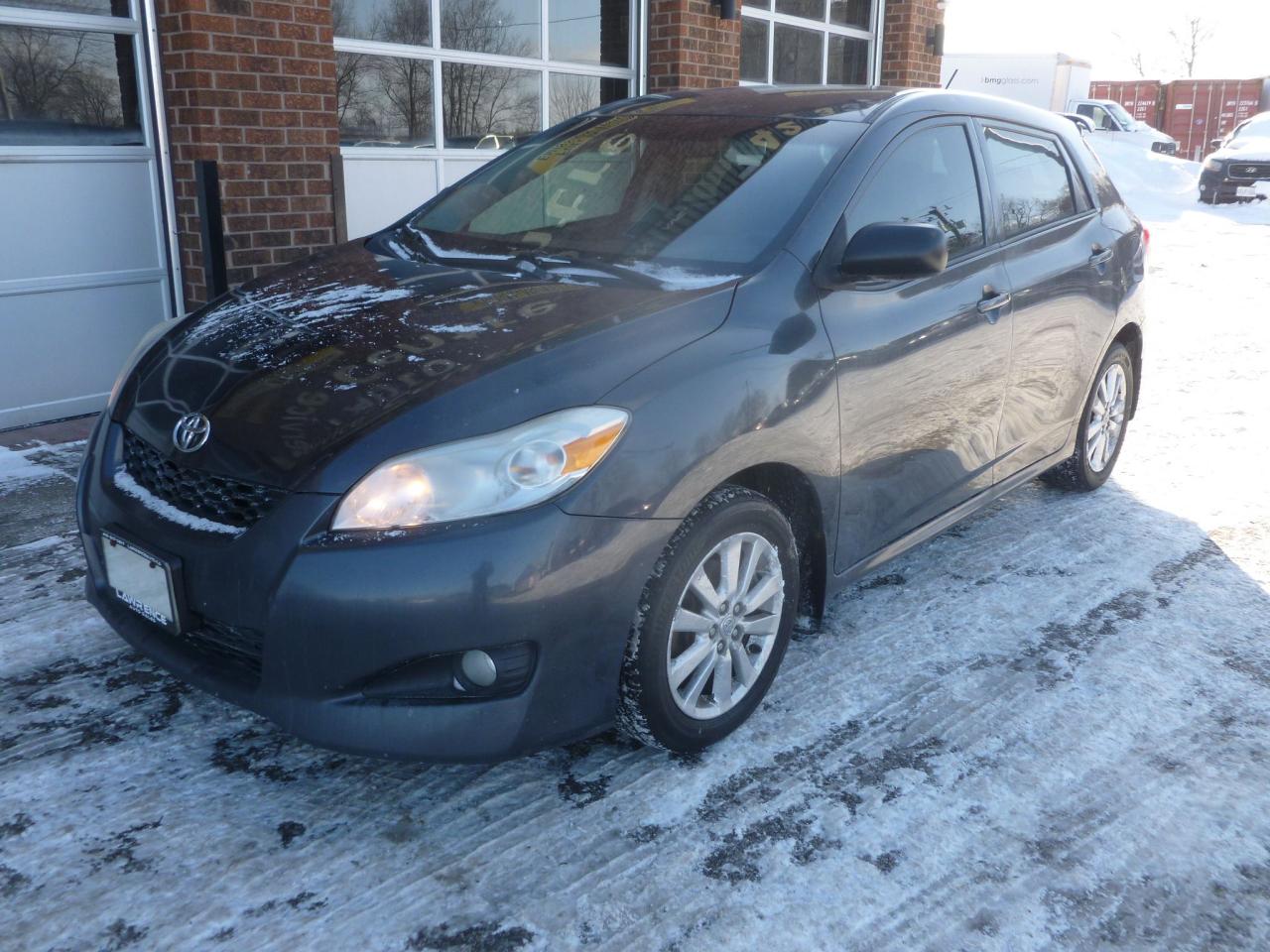 2009 Toyota Matrix BASE - Photo #1