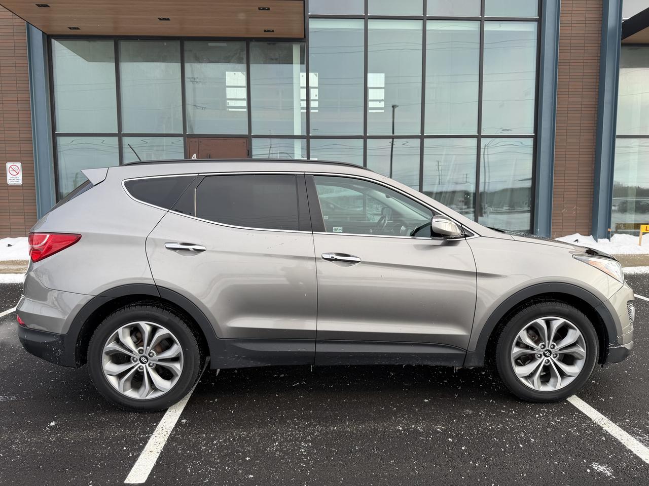 2016 Hyundai Santa Fe Sport Limited Photo3