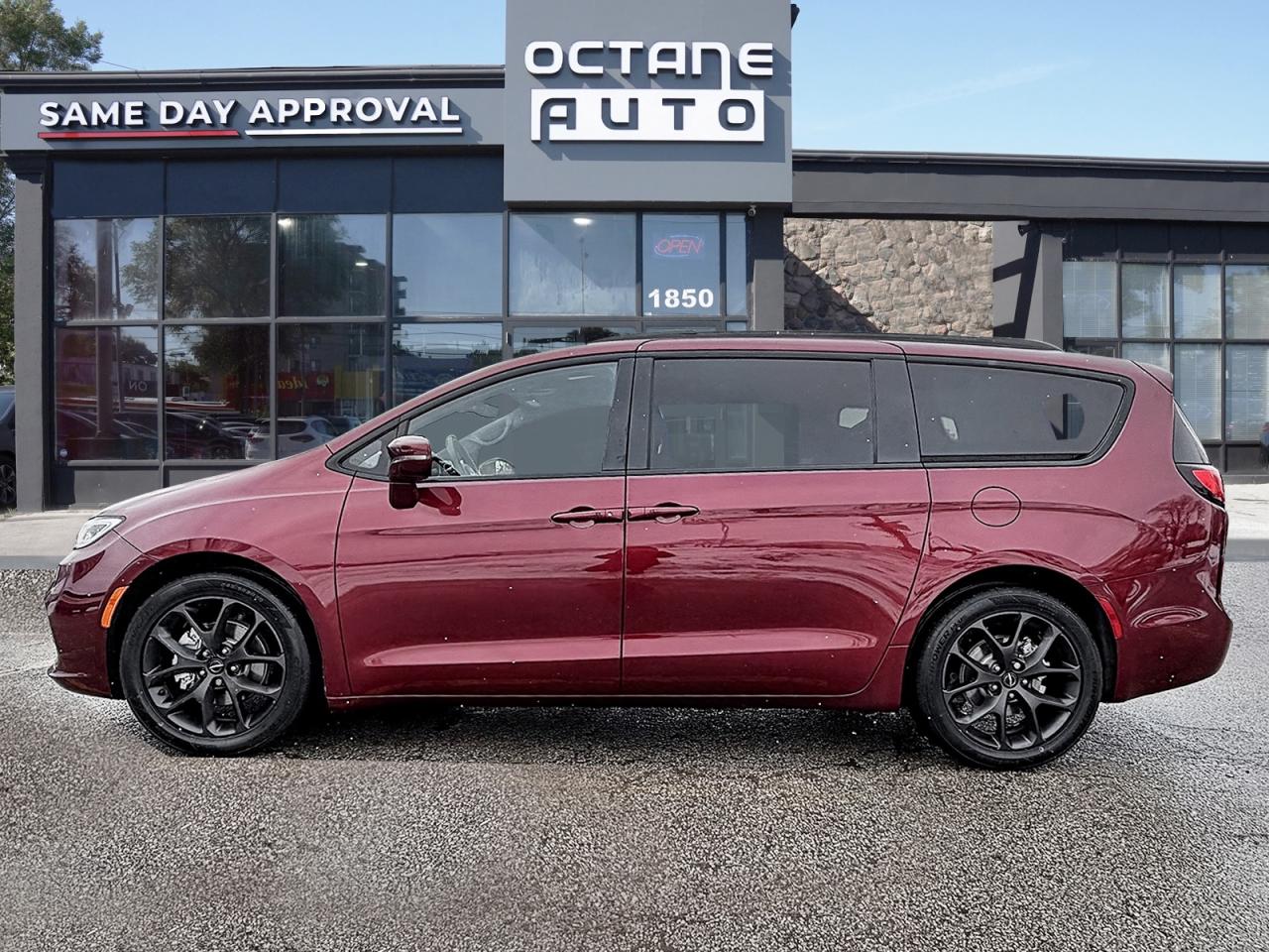 2022 Chrysler Pacifica Touring-L Photo