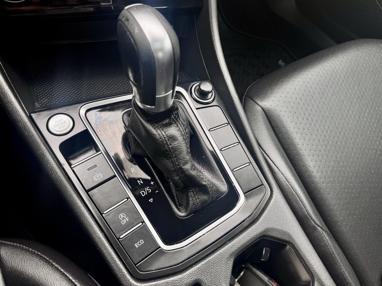 2019 Volkswagen Jetta HIGHLINE Photo12