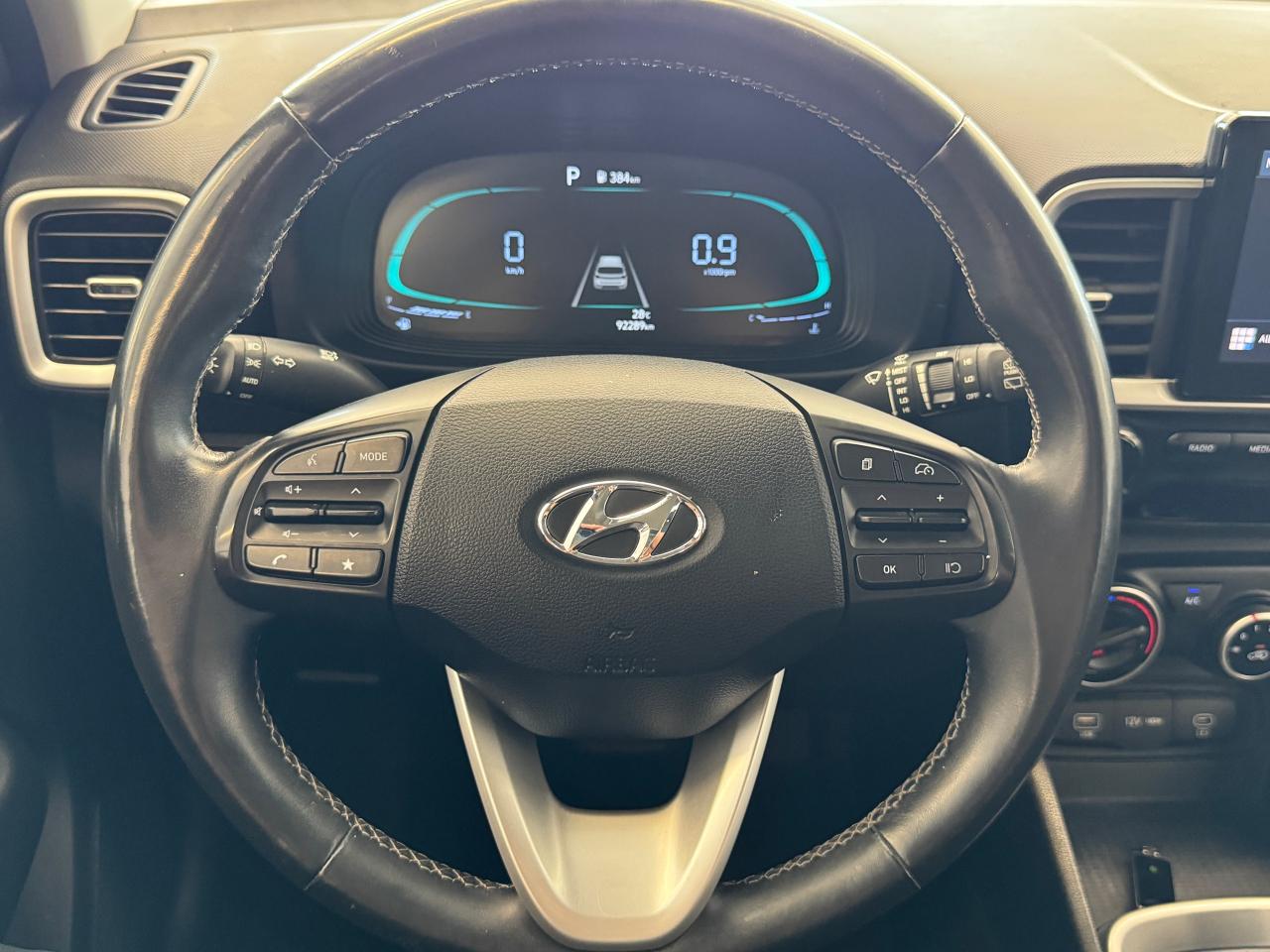 2023 Hyundai Venue Preferred+Blind Spot+CLEAN CARFAX Photo