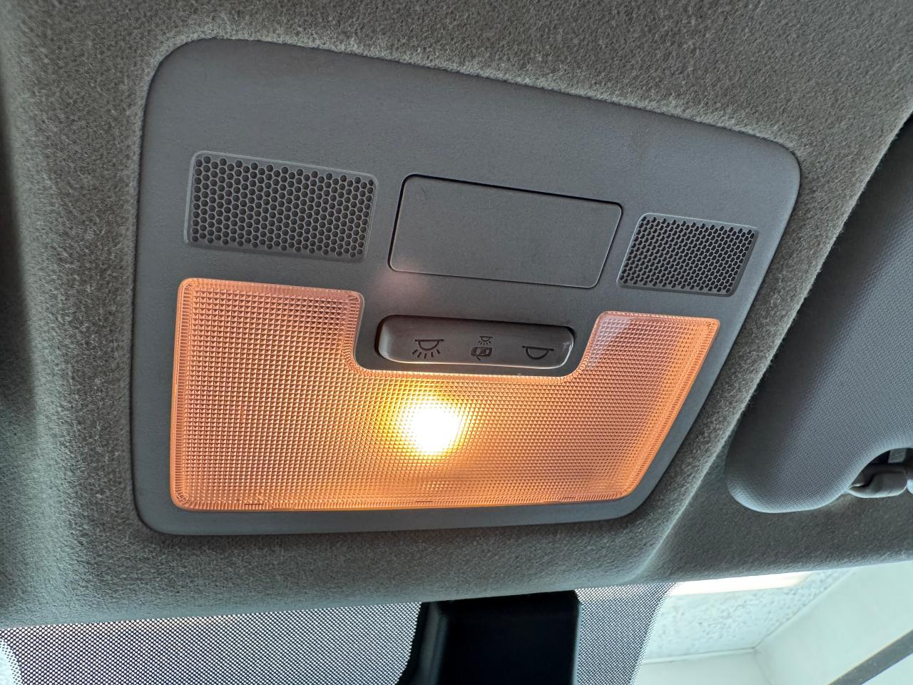 2023 Hyundai Venue Preferred+Blind Spot+CLEAN CARFAX Photo