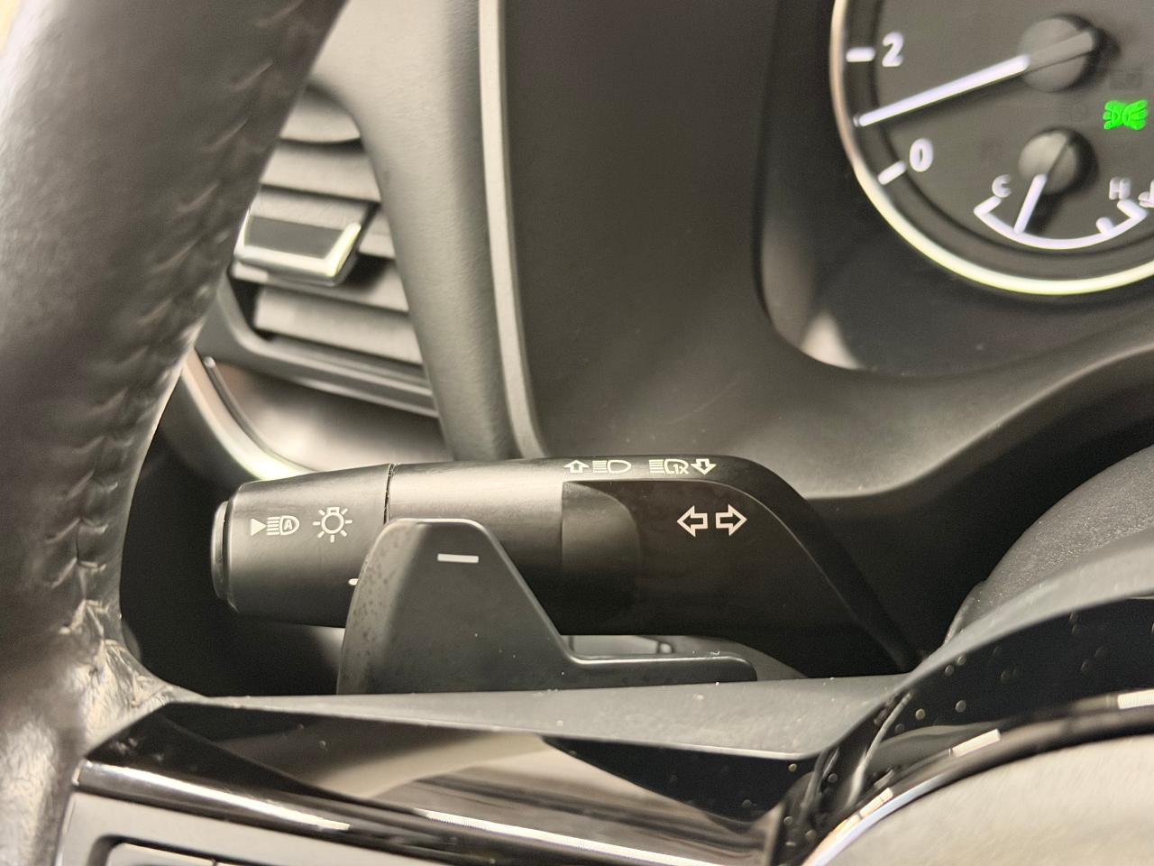 2023 Nissan Rogue SV Moonroof+ONE OWNER+CLEAN CARFAX Photo116