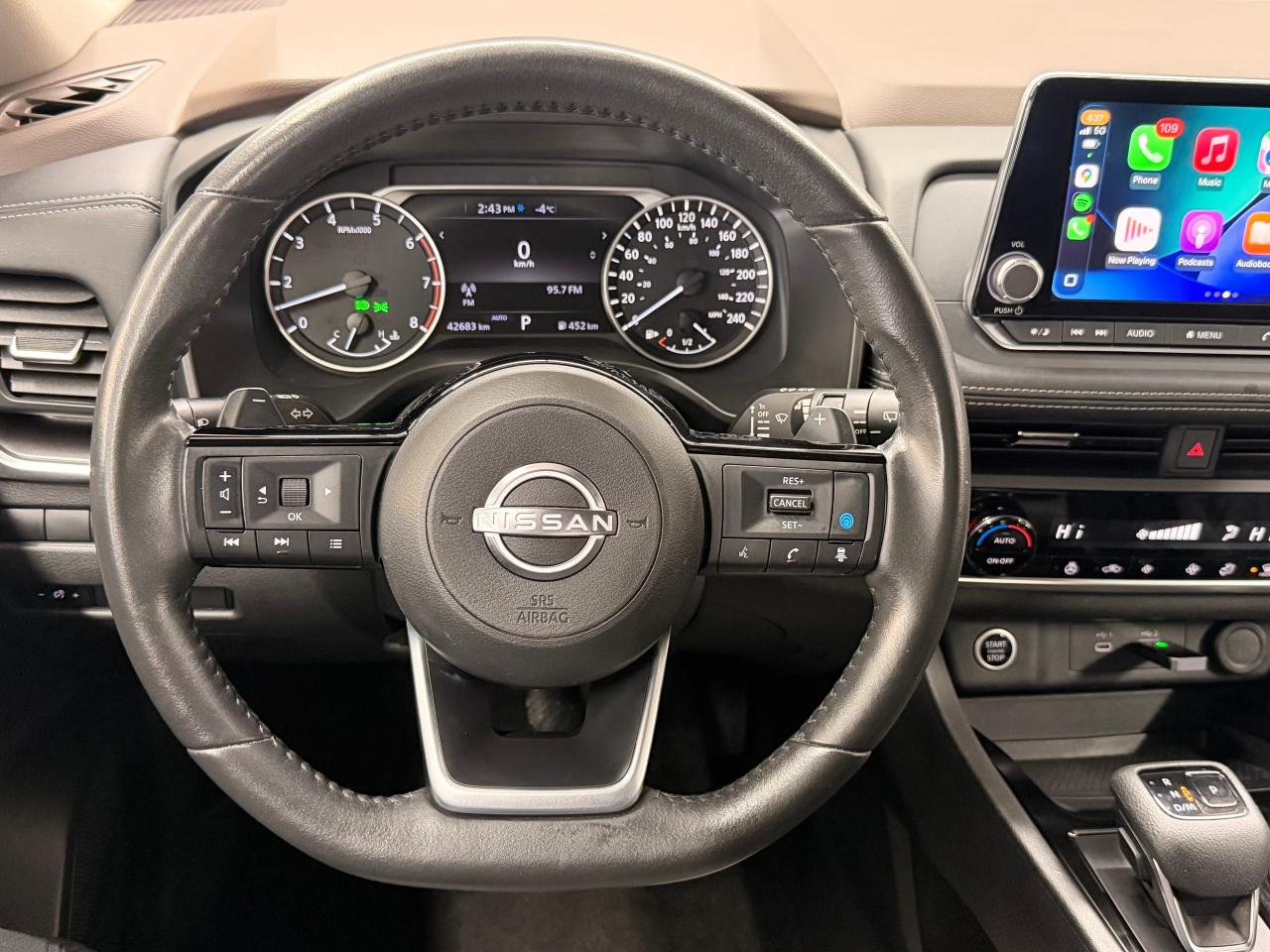 2023 Nissan Rogue SV Moonroof+ONE OWNER+CLEAN CARFAX Photo15