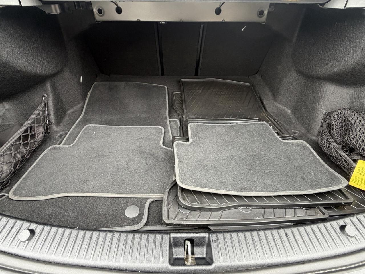 2018 Mercedes-Benz C-Class C 300 4MATIC Sedan Photo