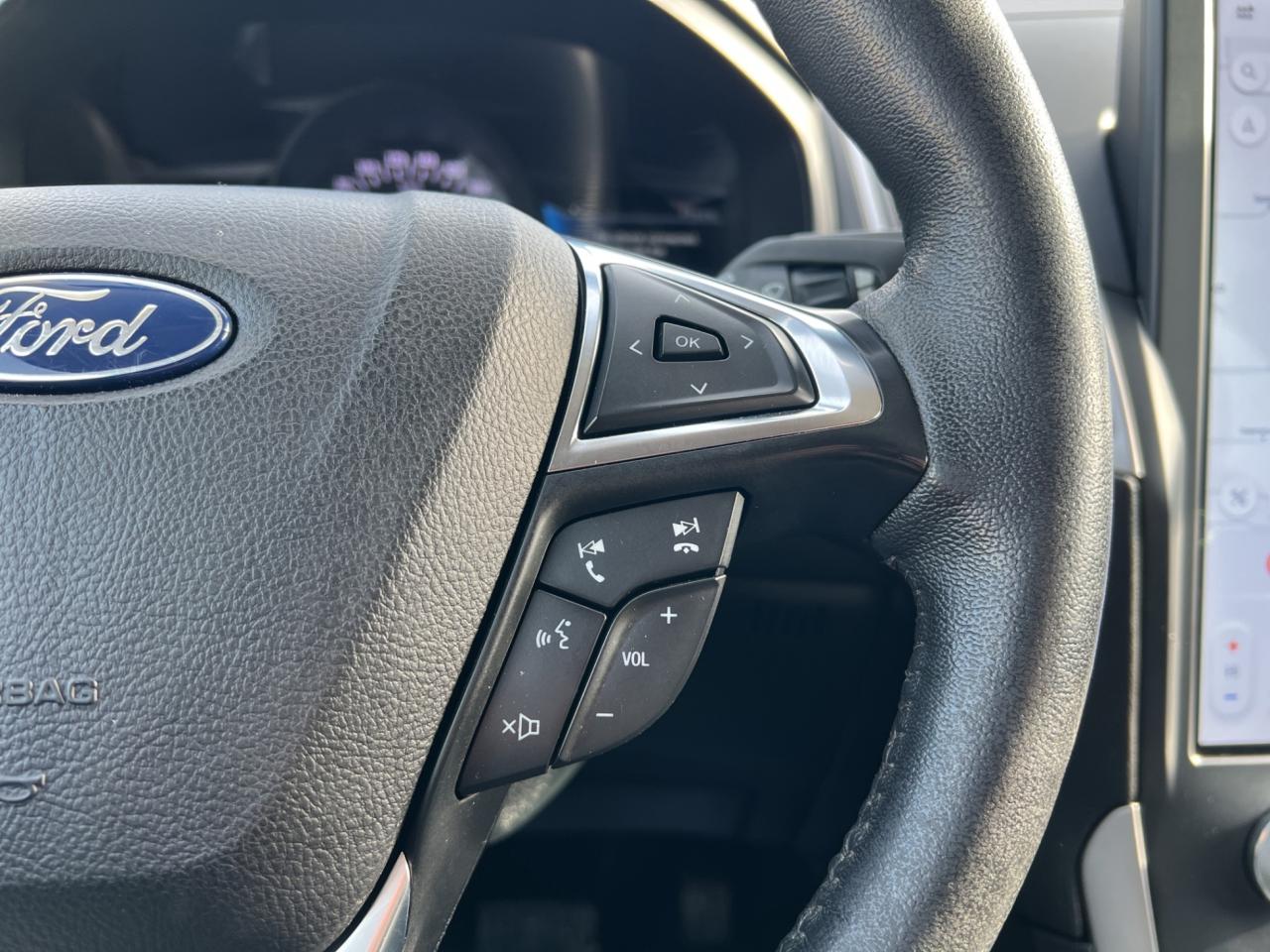 2022 Ford Edge SEL AWD - Blind Spot Monitor - Reverse Camera !!! Photo