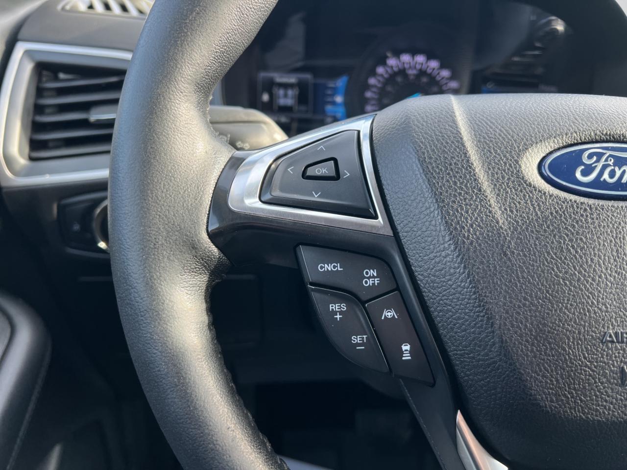 2022 Ford Edge SEL AWD - Blind Spot Monitor - Reverse Camera !!! Photo