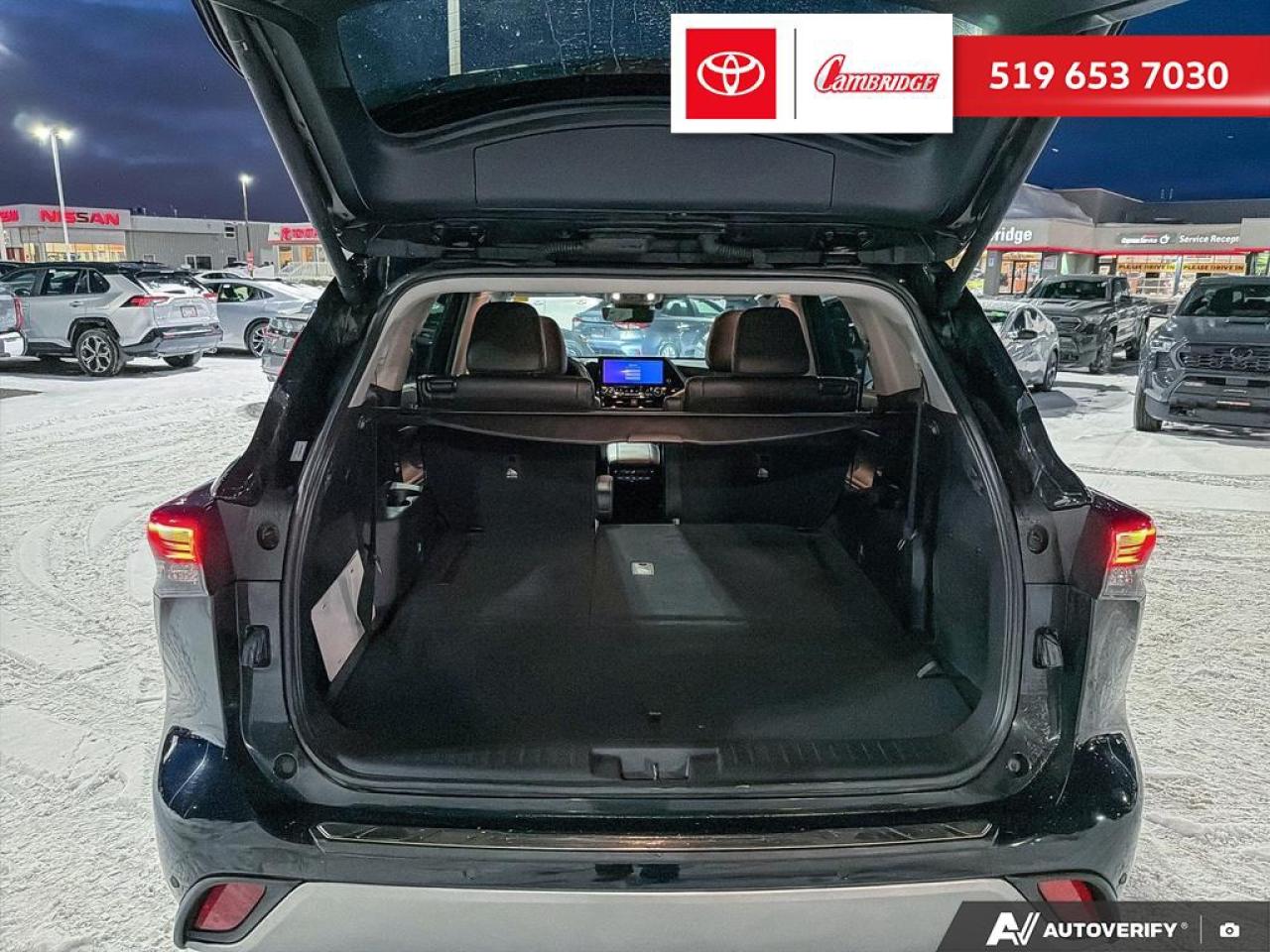 2024 Toyota Highlander Hybrid Limited Photo