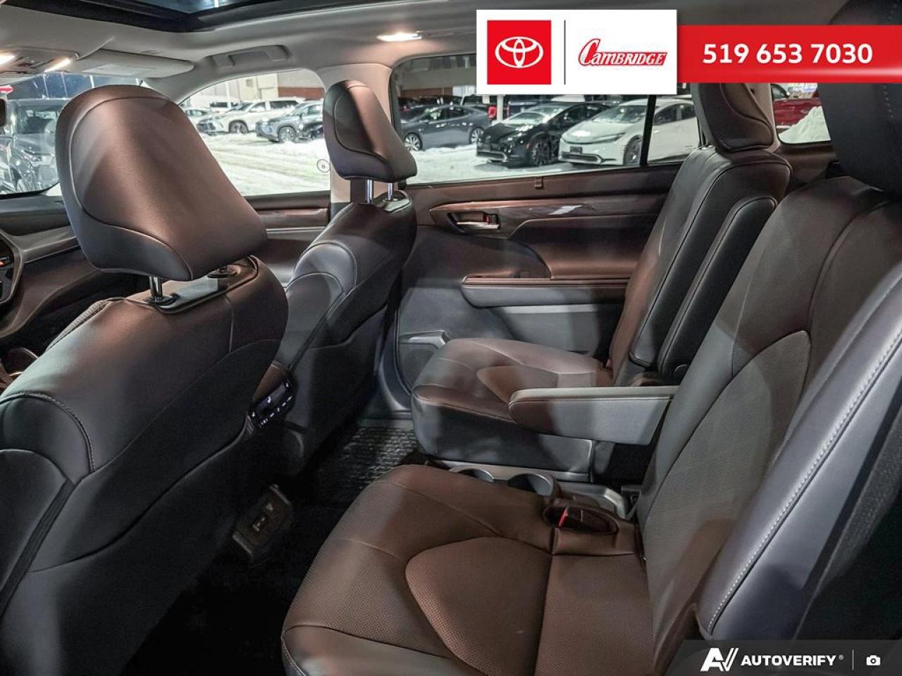 2024 Toyota Highlander Hybrid Limited Photo