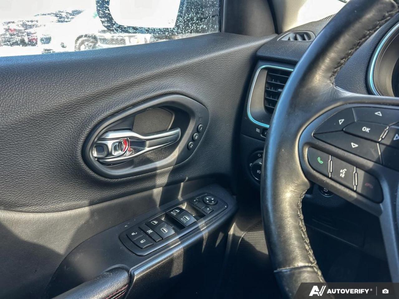 2019 Jeep Cherokee Trailhawk ADAPTIVE CRUISE CONTROL | BLIND SPOT MONITOR | CRO Photo